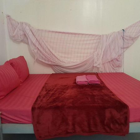Golden Snake Guesthouse Beach 코롱 산로엠 외부 사진