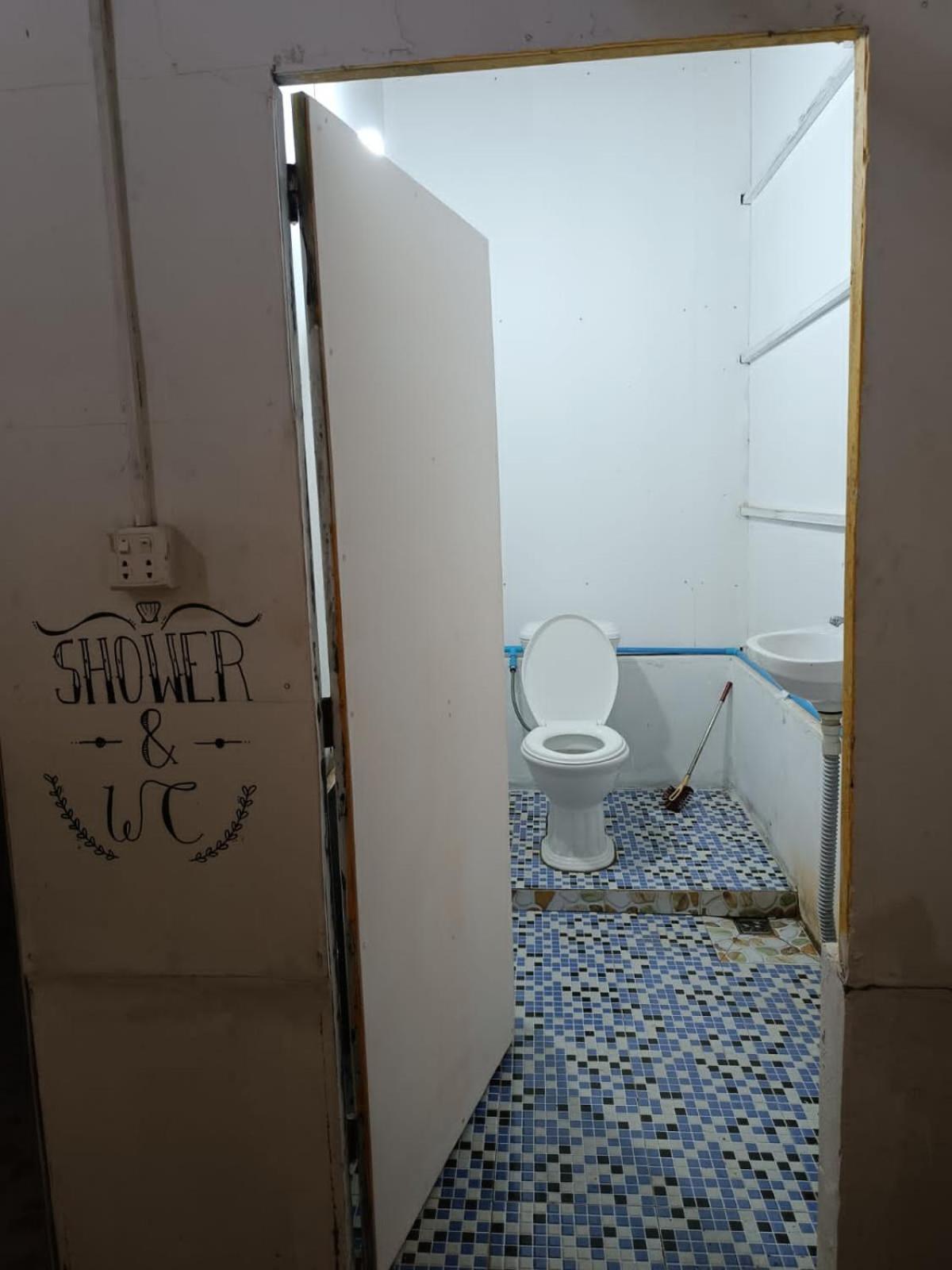 Golden Snake Guesthouse Beach 코롱 산로엠 외부 사진