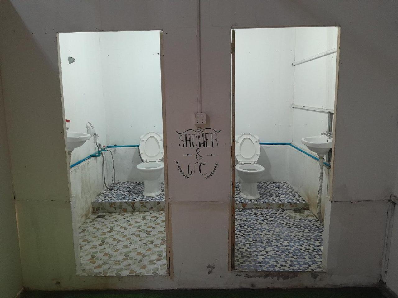 Golden Snake Guesthouse Beach 코롱 산로엠 외부 사진