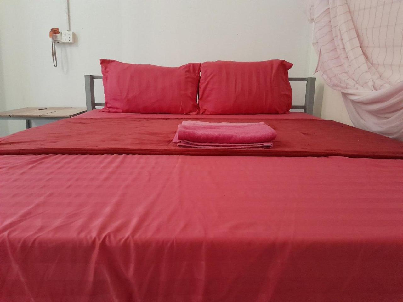 Golden Snake Guesthouse Beach 코롱 산로엠 외부 사진
